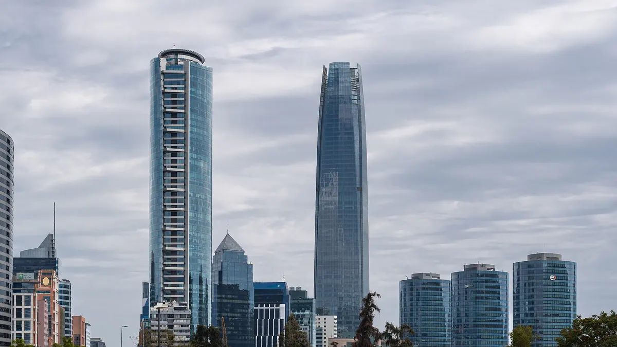 Sector financiero de Santiago de Chile con sus torres de oficinas